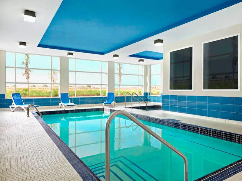 Four Points By Sheraton Edmonton International Airport Ниску Экстерьер фото